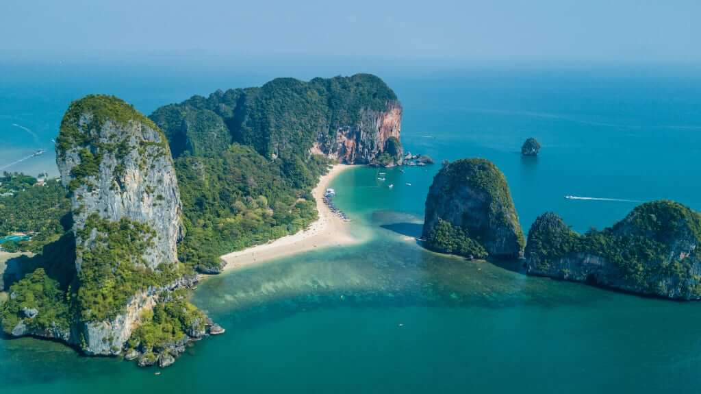 Discover RAI LAY BEACH